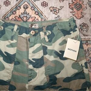 Mother "The Shaker Chop Crop" Jeans (NWT, Size 26)